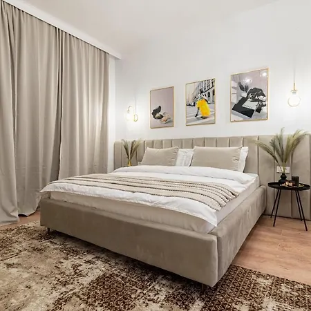 Chic Living In The Heart Of Bucharest: Piata Natiunilor Unite *