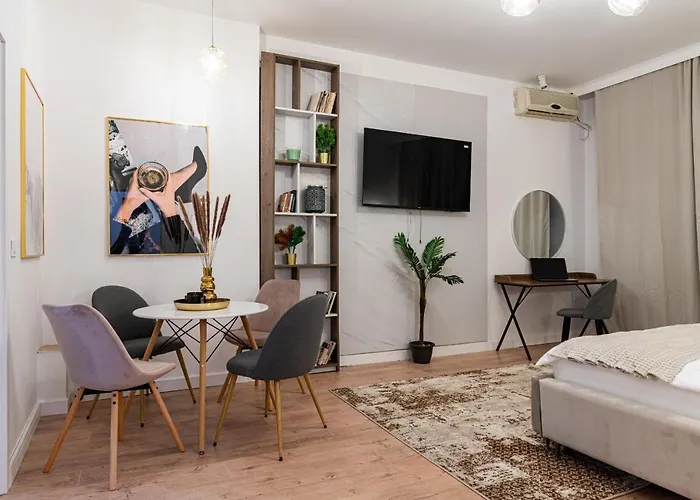 Chic Living In The Heart Of Bucharest: Piata Natiunilor Unite Bucharest