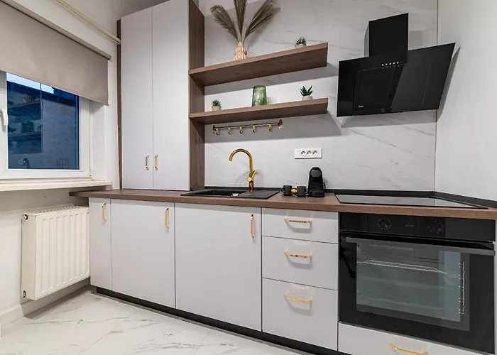 Chic Living In The Heart Of Bucharest: Piata Natiunilor Unite Apartment *